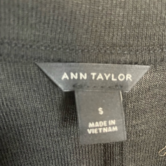 Ann Taylor Blouse Small - Picture 2 of 4